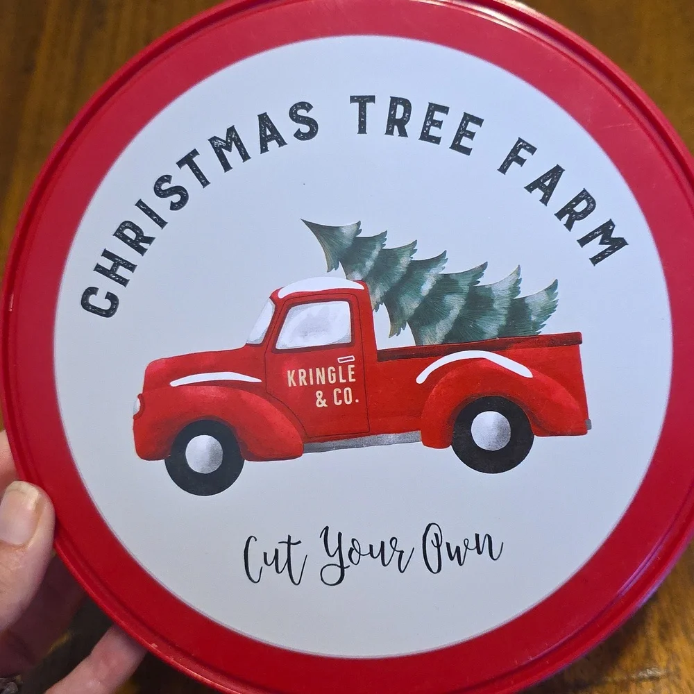 Red Christmas Tree Farm Body Cream